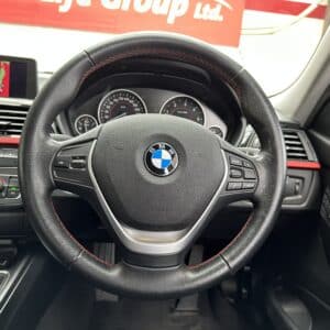 BMW　320ｄ　スポーツ【総合評価優良車】