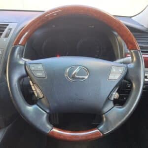 レクサス　LS460　バージョンS　Iパッケージ