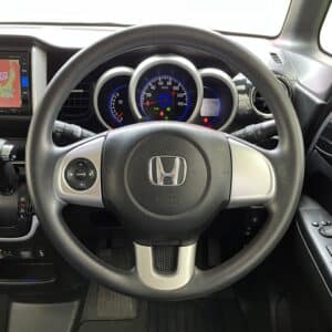 N-BOX カスタム　G　SSパッケージ【特別仕様車】