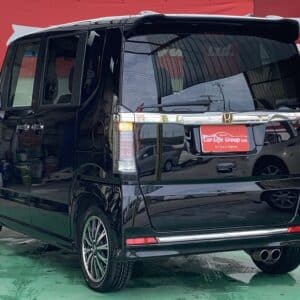 N-BOXカスタム　Gターボ・Lパッケージ
