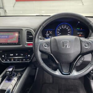 ヴェゼルHV　X【4WD】