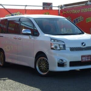 ヴォクシー　ZS煌　【総合評価優良車&特別仕様車】