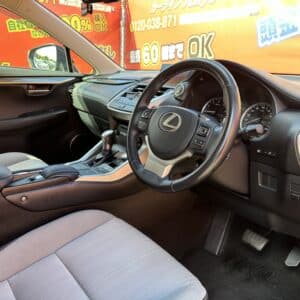 レクサス　NX200t　【総合評価優良車】