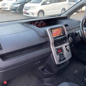 ヴォクシー　ZS　煌　【特別仕様車】