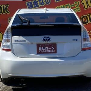 プリウス　Sツーリングセレクション　【カスタム】【総合評価優良車】