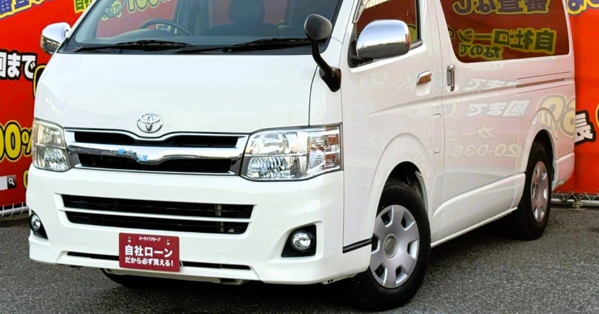 トヨタ ハイエース ハイエースバン型式：CBF-TRH200V（トヨタ）の 