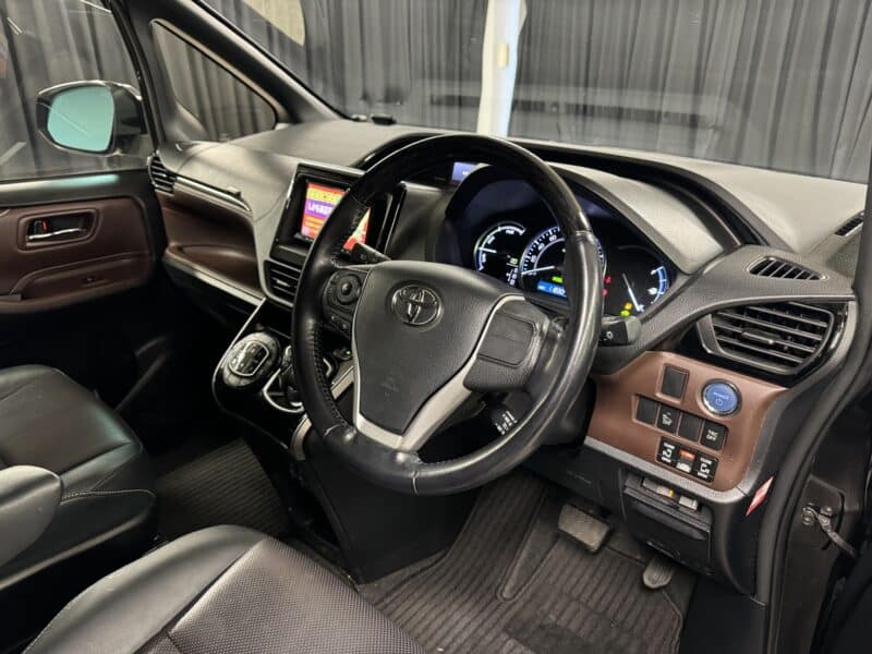 ESQUIRE エスクァイア HV Gi