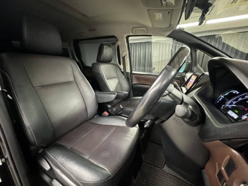 ESQUIRE エスクァイア HV Gi