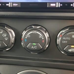 ELEMENT エレメント ベースグレード 【4WD】