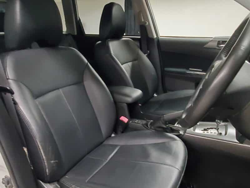 FORESTER フォレスター 2.0XS