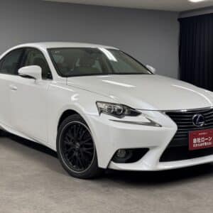 LEXUS　レクサス　IS300ｈ ＂ハイブリッド車＂