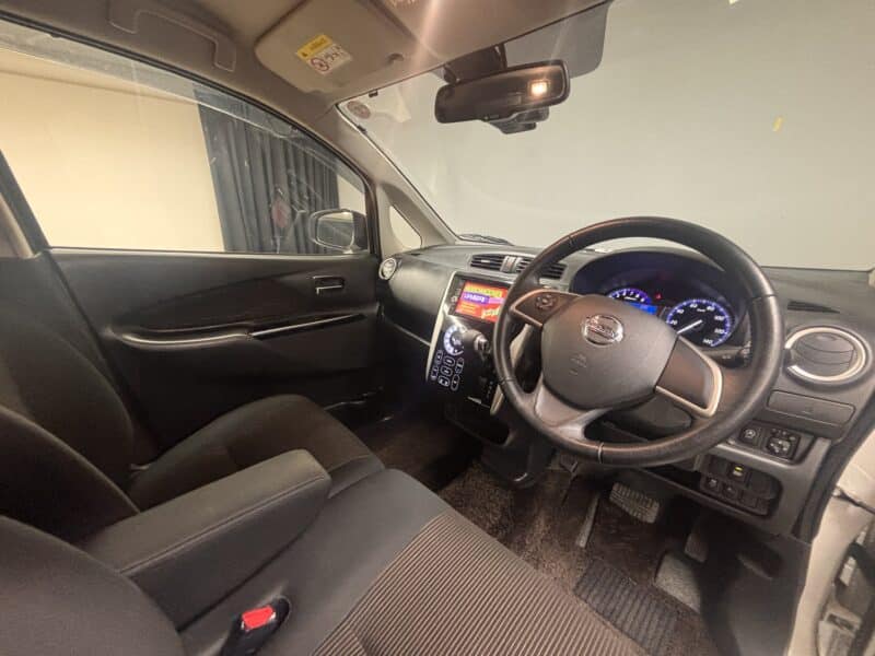 DAYZ デイズ ハイウェイスターⅩ 【後期型】【車検2年付】