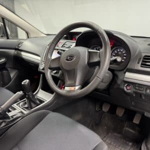 IMPREZA 　インプレッサスポーツ　1.6i-L【5MT】【4WD