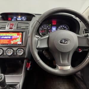 IMPREZA 　インプレッサスポーツ　1.6i-L【5MT】【4WD