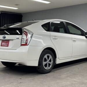 PRIUS　プリウス　Ｓ　【後期型】