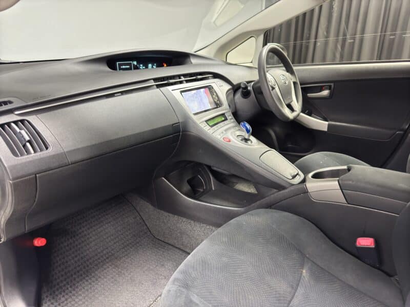 PRIUS プリウス S 【後期型】