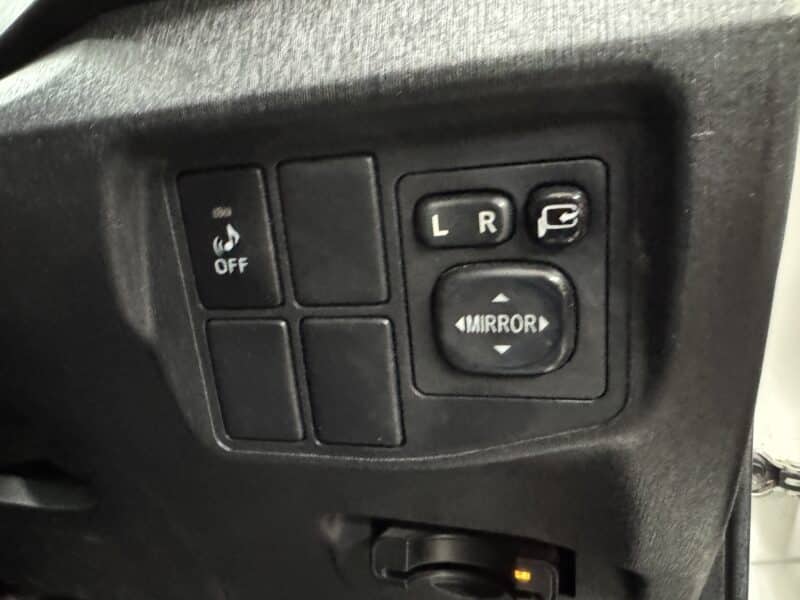 PRIUS プリウス S 【後期型】