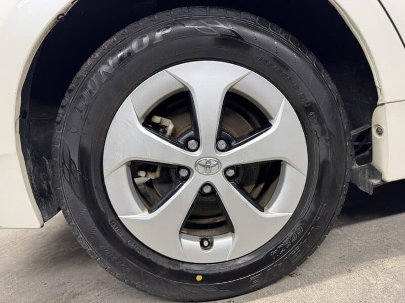 PRIUS プリウス S 【後期型】