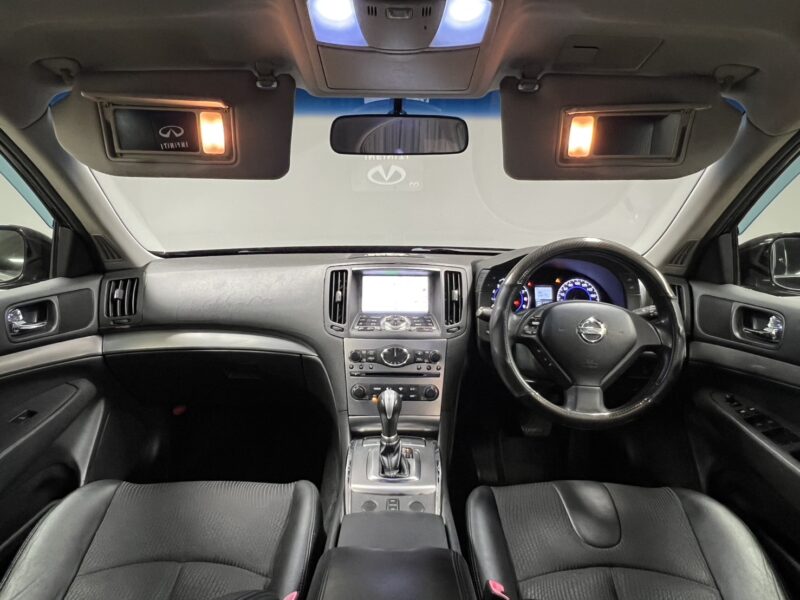 SKYLINE スカイライン 250GT