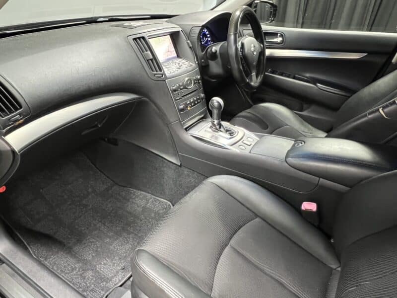 SKYLINE スカイライン 250GT