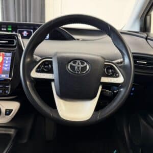 PRIUS　プリウス　Sセーフティプラス　【総合評価優良車】【特別仕様車】【カスタム】　