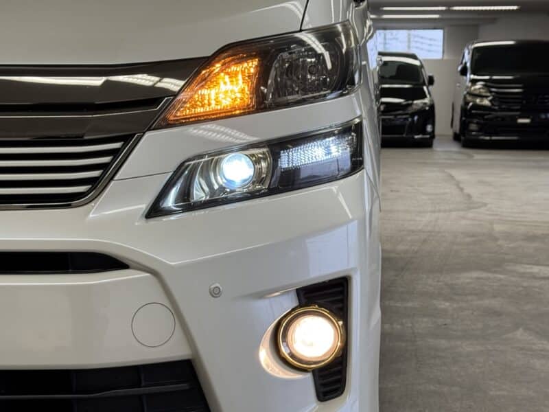 VELLFIRE ヴェルファイア 2.4Z ゴールデンアイズ