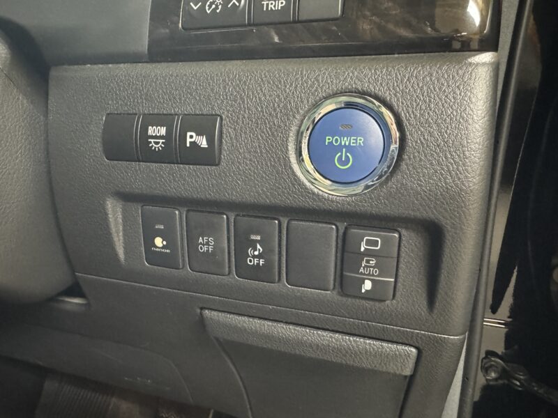 ALPHARD アルファードHV SR 【総合評価優良車】【4WD】【カスタム】