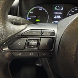 YARIS　ヤリス　ハイブリッドX　【総合評価優良車】