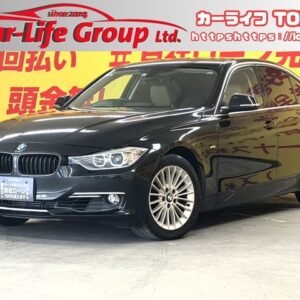 BMW　320i ラグジュアリー　ターボ