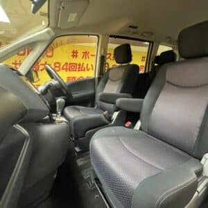 SERENA　セレナ　ハイウェイスター Vセレクション【特別仕様車】【総合評価優良車】【４WD】