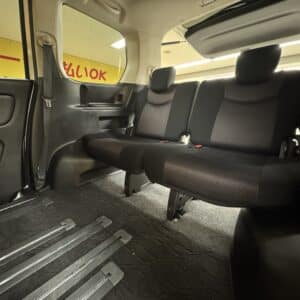 SERENA　セレナ　ハイウェイスター Vセレクション【特別仕様車】【総合評価優良車】【４WD】