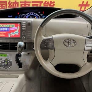 ESTIMA　HYBRID　エスティマHV　G　【4WD】