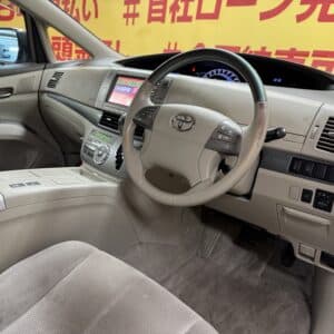 ESTIMA　HYBRID　エスティマHV　G　【4WD】