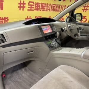 ESTIMA　HYBRID　エスティマHV　G　【4WD】
