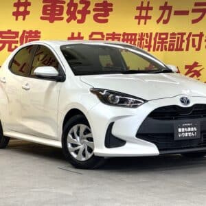 YARIS　ヤリス　ハイブリッドX