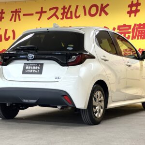 YARIS　ヤリス　ハイブリッドX