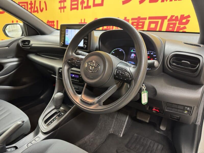 YARIS ヤリス ハイブリッドX