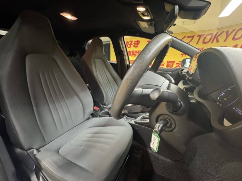 YARIS ヤリス ハイブリッドX