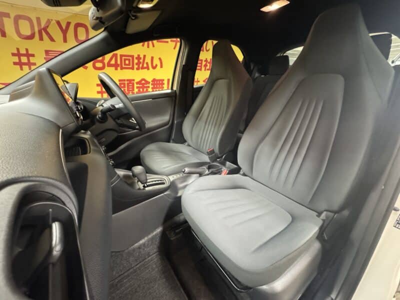 YARIS ヤリス ハイブリッドX