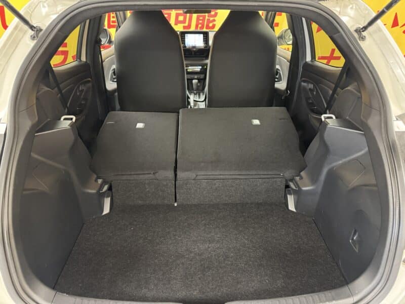 YARIS ヤリス ハイブリッドX