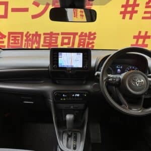YARIS　ヤリス　ハイブリッドX