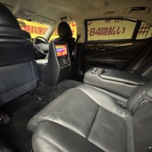 LEXUS　レクサス　LS600hL