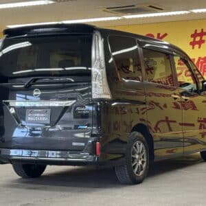 SERENA　セレナ　ライダー　ブラックラインアドバンスドセーフティパッケージ【特別仕様車】【総合評価優良車】【４WD】後期型