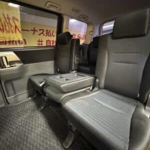 VOXY　ヴォクシーＺＳ煌　【特別仕様車】