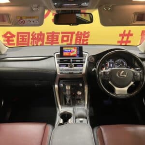 LEXUS レクサス　NX200t　Ｉパッケージ 【総合評価優良車】【カスタム】