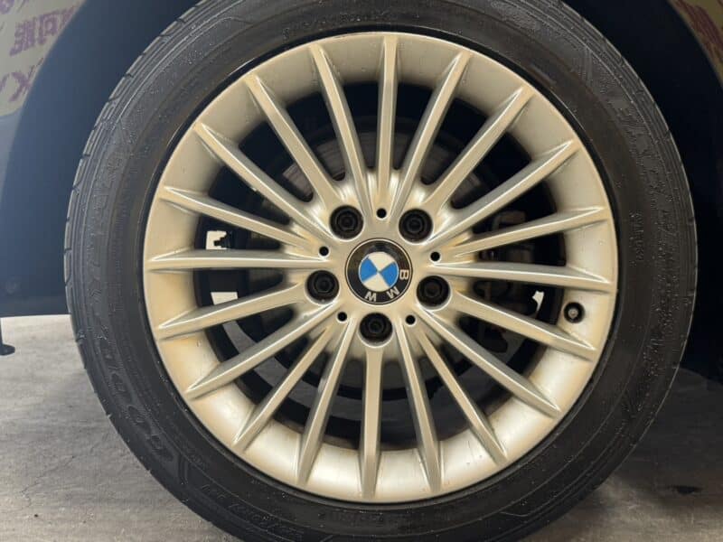 BMW 320i ラグジュアリー ターボ