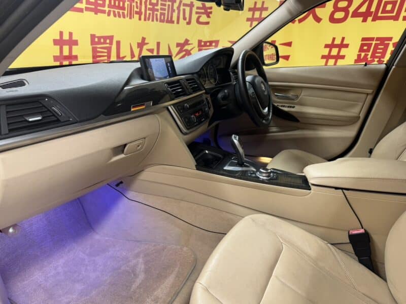 BMW 320i ラグジュアリー ターボ