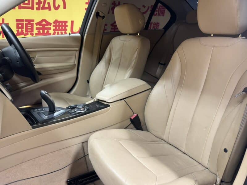 BMW 320i ラグジュアリー ターボ