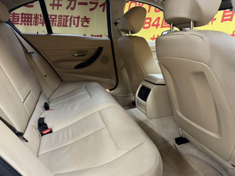 BMW 320i ラグジュアリー ターボ