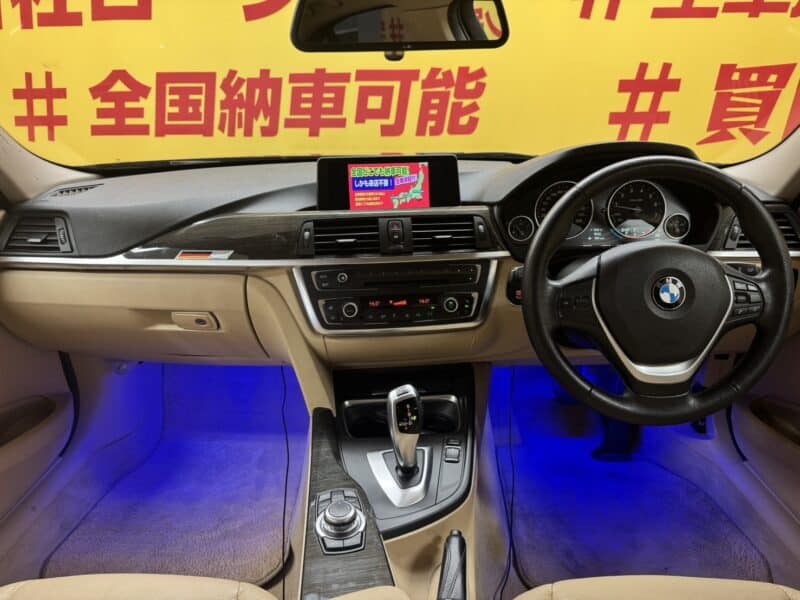 BMW 320i ラグジュアリー ターボ